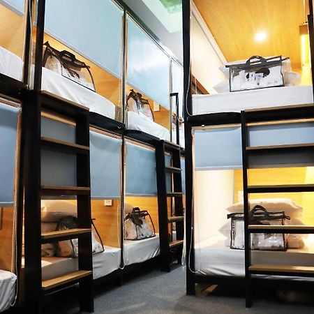 Amango Hostel Хошимин Екстериор снимка