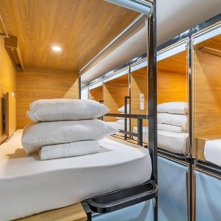 Amango Hostel Хошимин Екстериор снимка