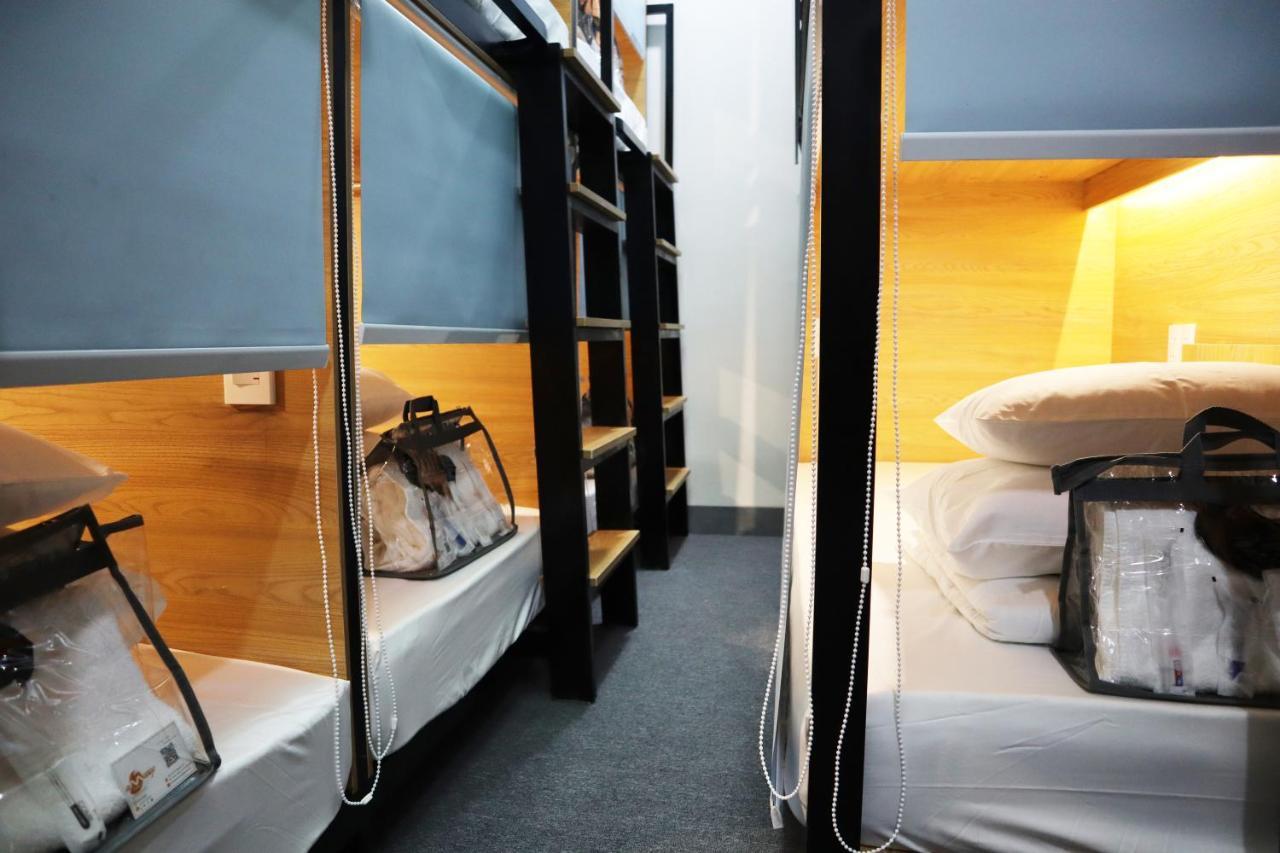 Amango Hostel Хошимин Екстериор снимка