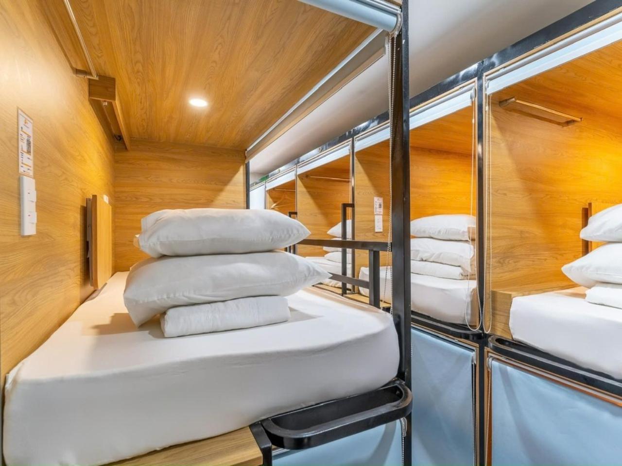 Amango Hostel Хошимин Екстериор снимка