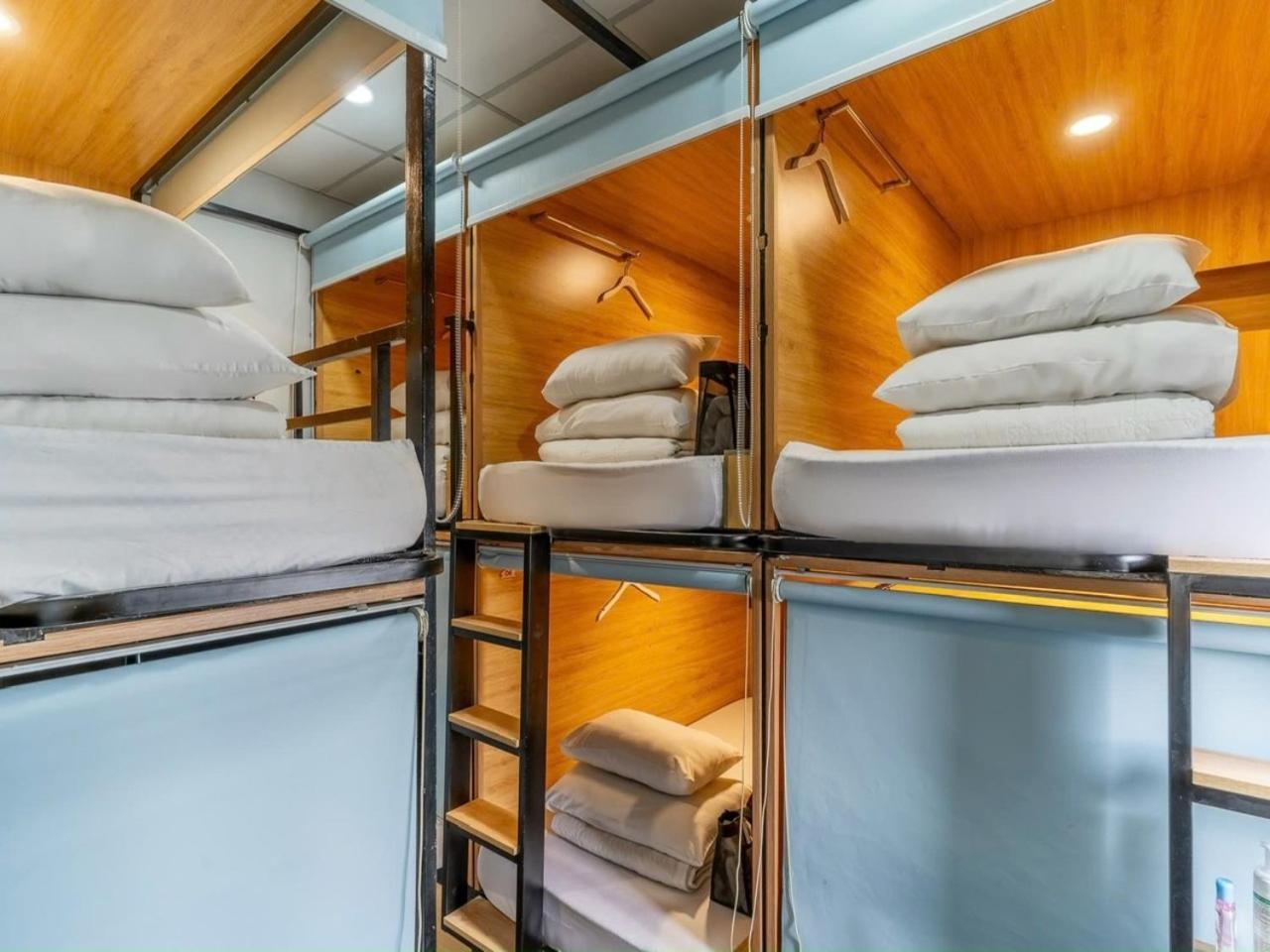Amango Hostel Хошимин Екстериор снимка